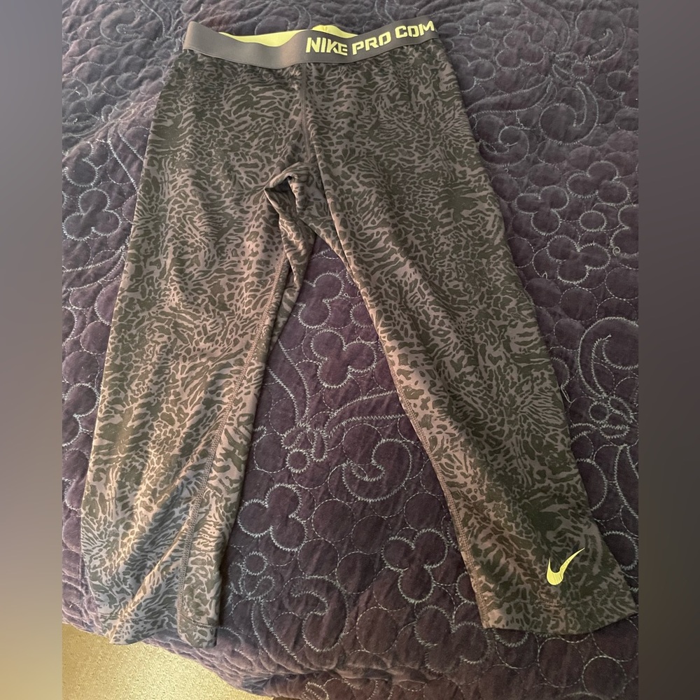 Nike compression capri. Size S.